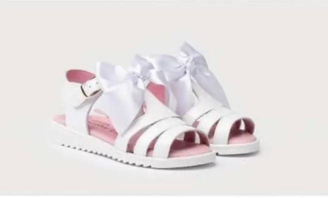 575 White Bow Sandal