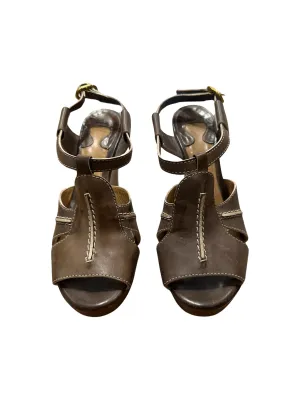 Chloe Leather and wood wedges /36