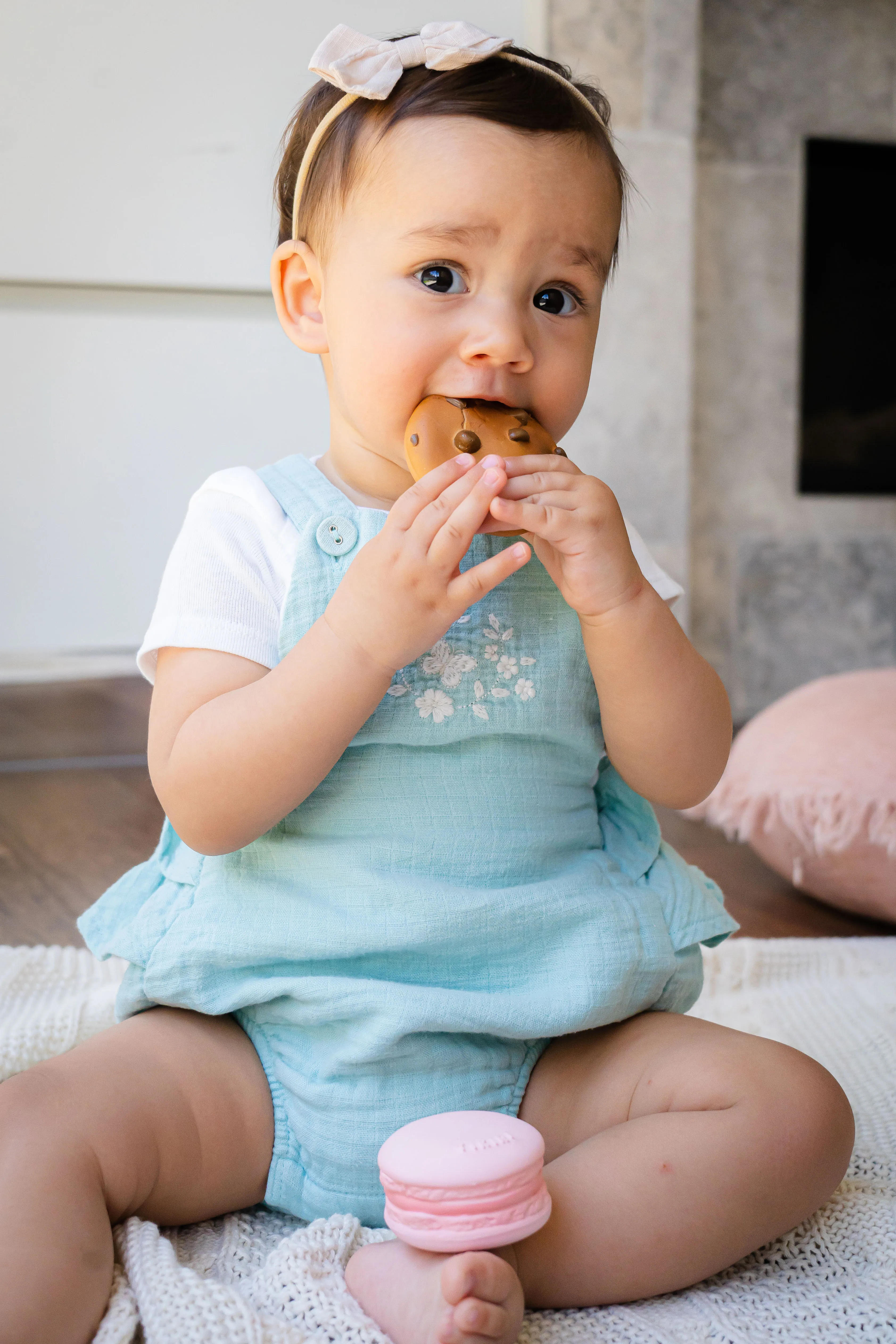 Cookie Natural Rubber Teether, Rattle & Pretend Play