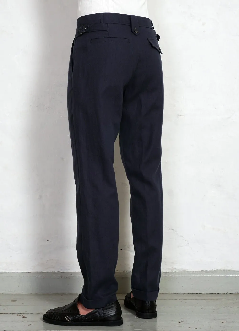 FINN | Side Buckle Regular Trousers | Dark Blue