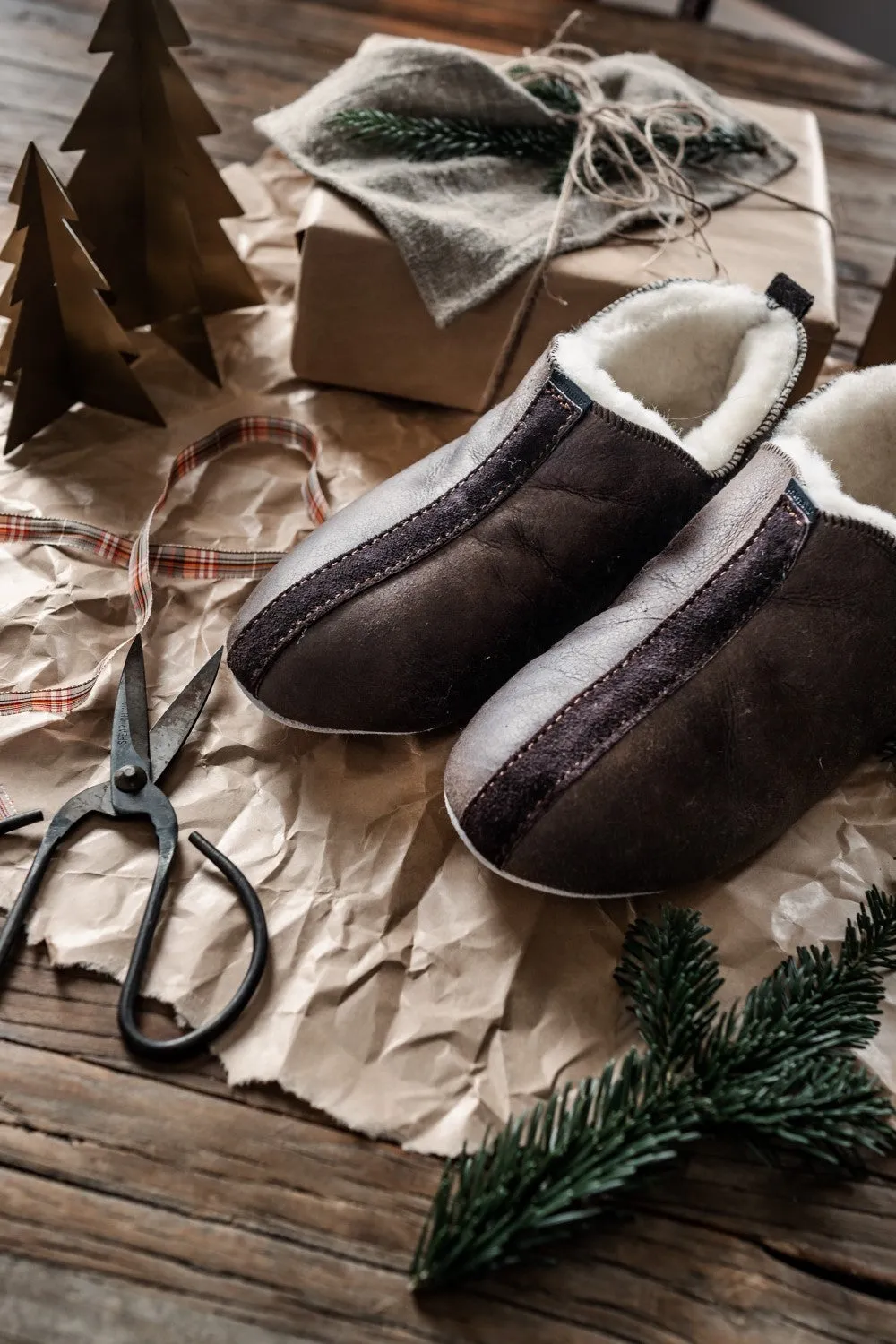 HENRIK Shepherd Men's Sheepskin Slippers