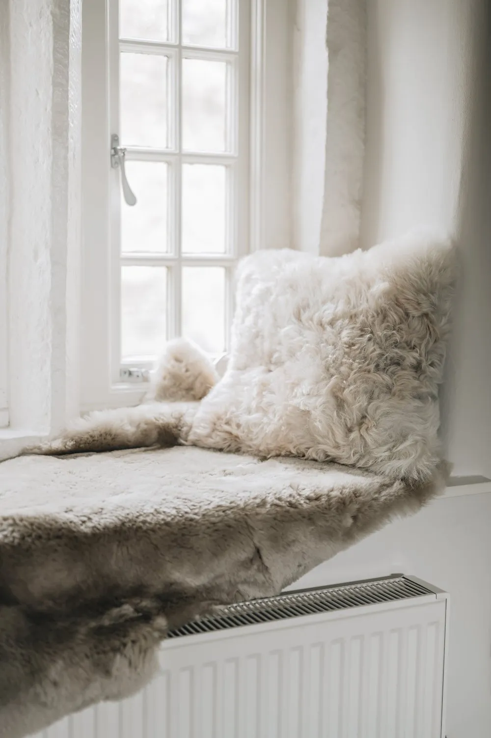 ICELANDIC Sheepskin Cushion (Natural Colours)