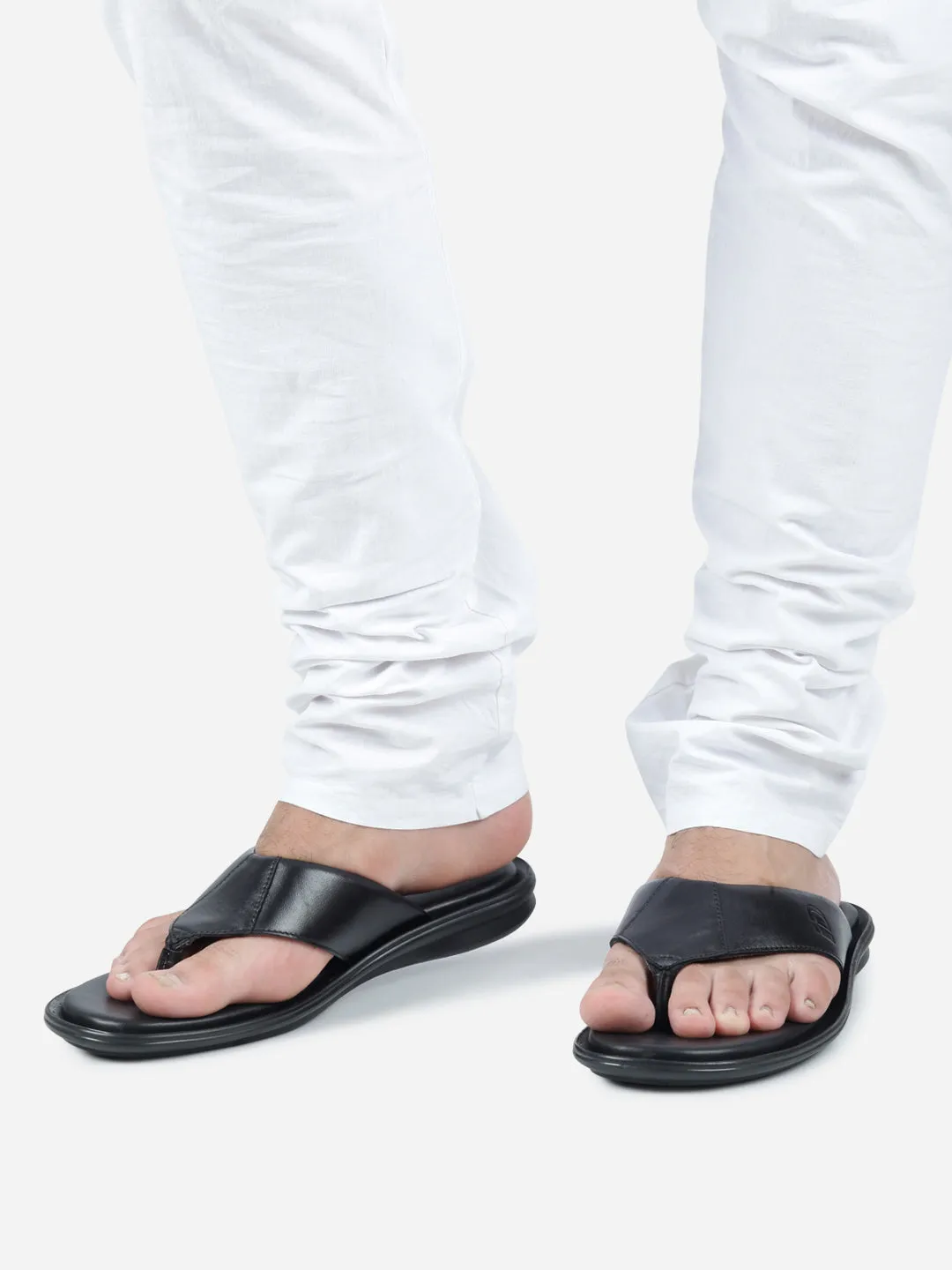 Men's Black Thong-Style Sandal (ID4121)