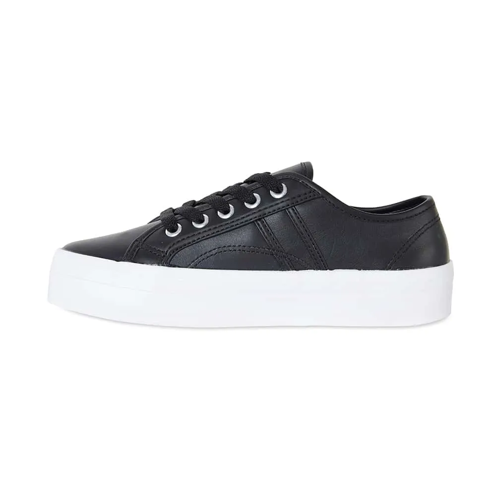 Slater Sneaker in Black Leather