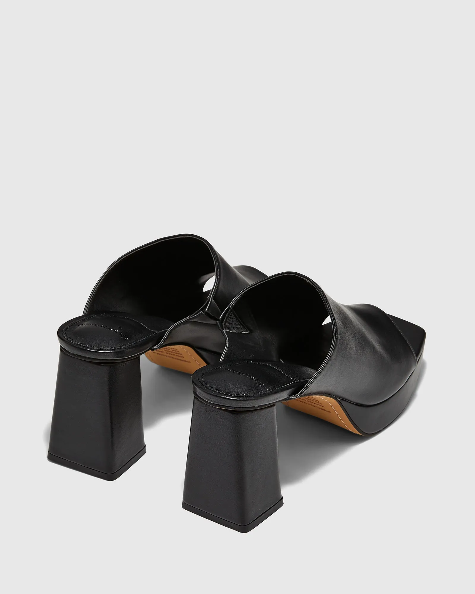 Vyper Heels Black